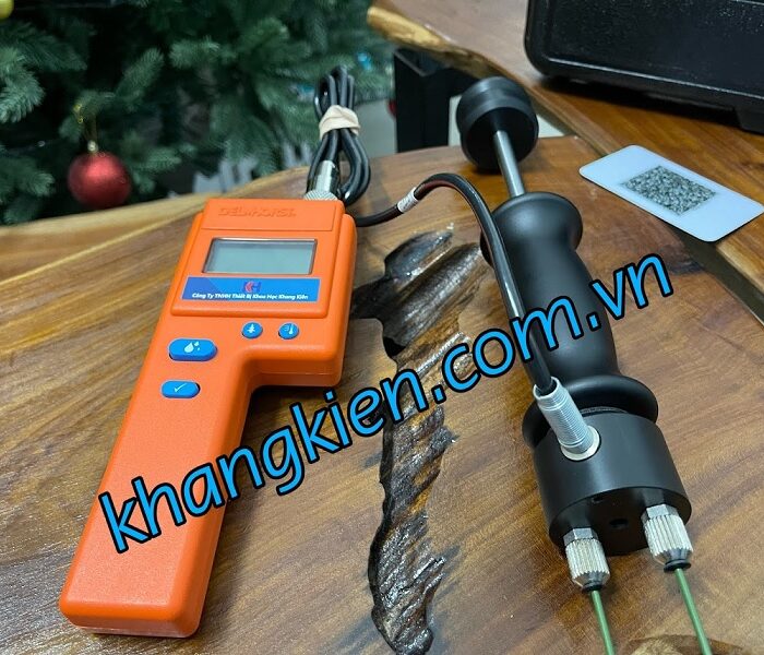 J-2000 Moisture Meters Delmhorst.jpg