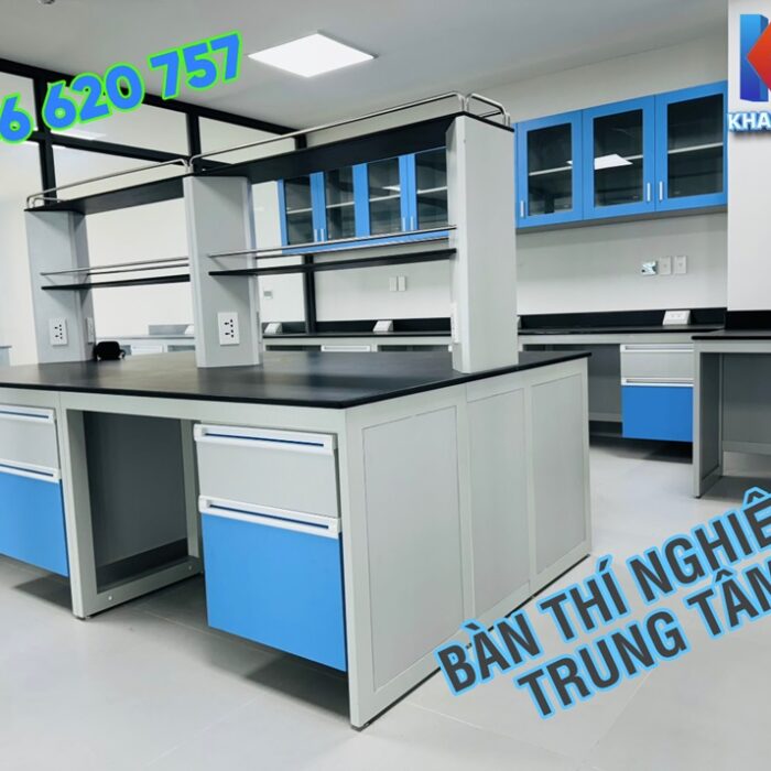 Bàn thí nghiệm trung tâm